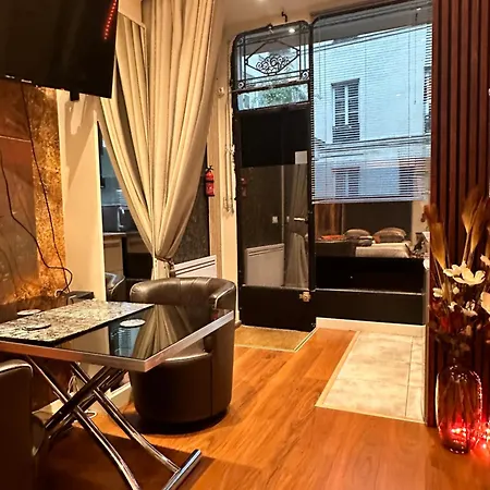 Parisian Design By Kenzo Apartament