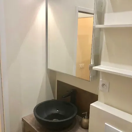 Louvre, Place Vendome, Champs-elysees